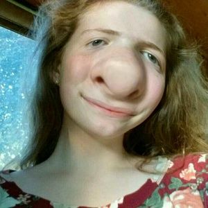 Meet your Posher, Madi